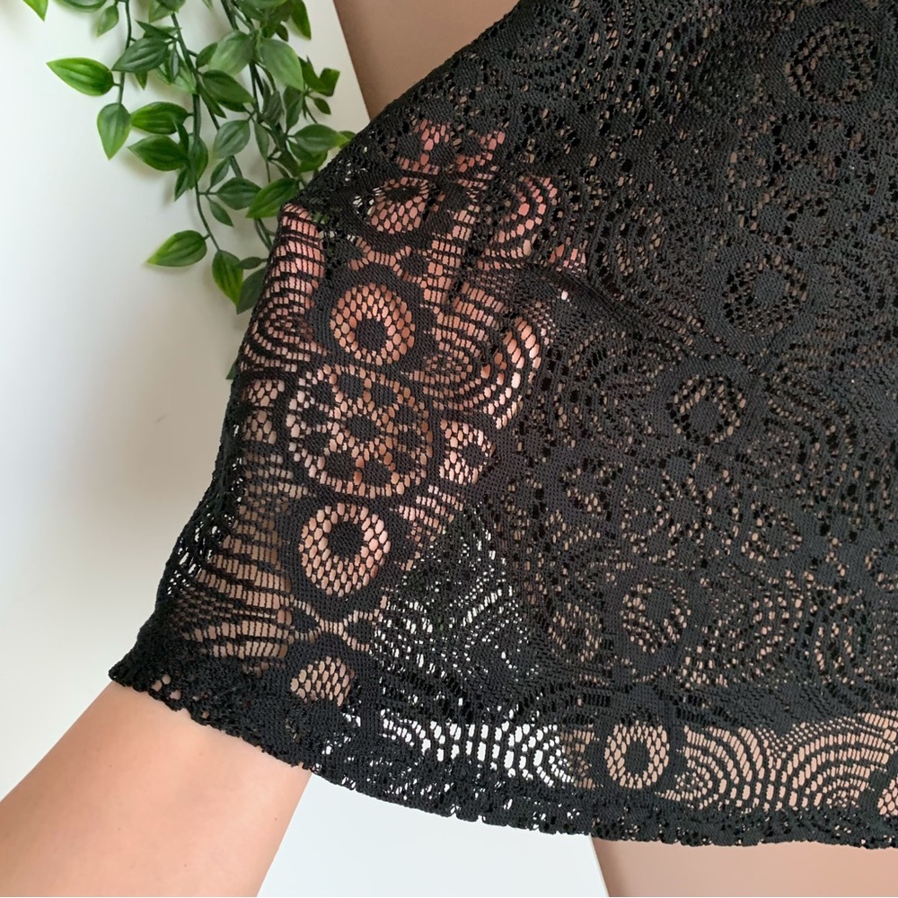 Ya Los Angeles black crochet racerback tank top size large - Picture 4 of 8